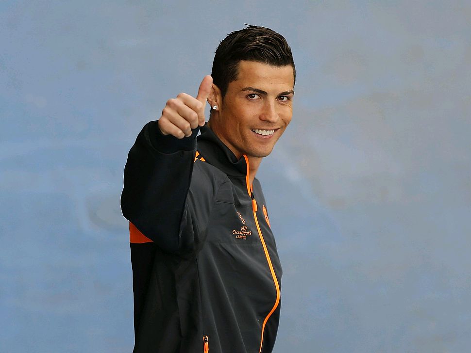 火箭哈登连续三场得分30+（哈登为火箭连砍三场30+得分）