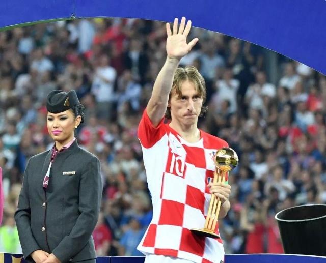 豪门球队赞助商费用曝光！AC米兰2.5亿元 不如曼城和曼联的一半（豪门赞助费大起底：AC米兰仅2.5亿元，不到曼城、曼联的一半）