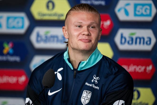 世体：莱万多夫斯基点亮纽约帝国大厦，以庆祝波兰独立日（世体：莱万多夫斯基为波兰独立日点亮纽约帝国大厦）