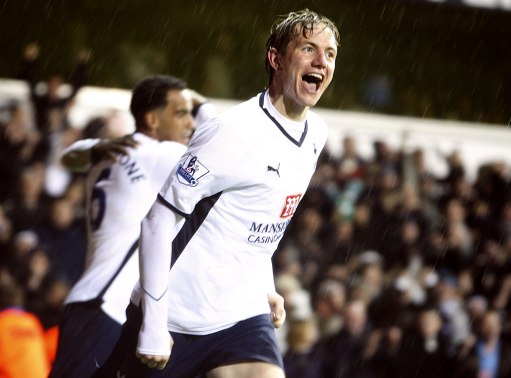 越老越妖！朱婷16分单场MVP！科内欧冠2连胜，第4座世俱杯稳了！（朱婷16分荣膺MVP，科内欧冠两连胜，第4座世俱杯在望）