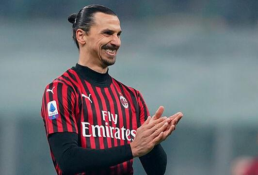 特罗萨德打进英超50球，成第5名达成此成就的比利时球员（英超50球里程碑达成，特罗萨德成为比利时第5人）