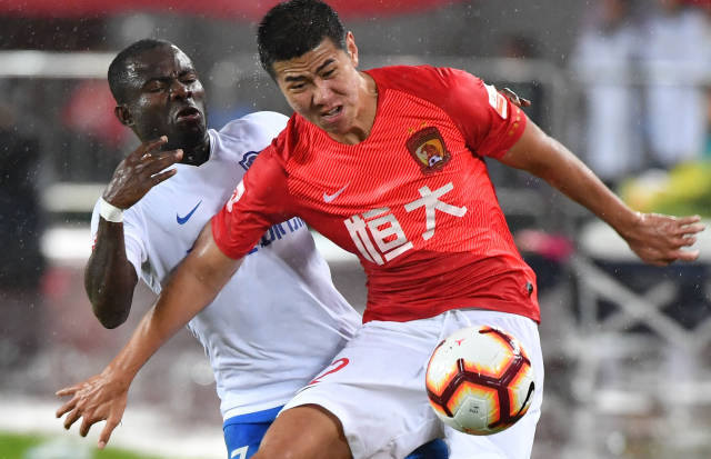 舍甫琴科：我喜欢这支米兰的热情；莱奥能在我那时的米兰踢球（舍甫琴科：现今米兰的激情可嘉，莱奥放到我当年的米兰也能站稳）