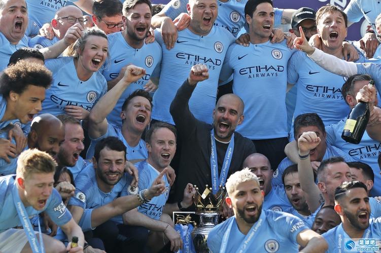 半场战报：那不勒斯1-0尤文，霍伊伦7分钟闪击，内雷斯助攻（半场快讯：那不勒斯1-0领先尤文，霍伊伦7分钟建功，内雷斯献助攻）