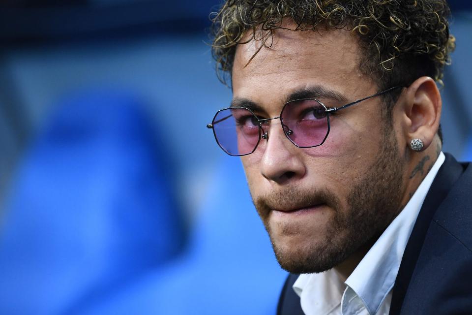 末节被弃用！周琦高效砍两双，杀伤力十足无奈罚球一般（末节遭雪藏！周琦高效两双，杀伤力十足却罚球欠佳）