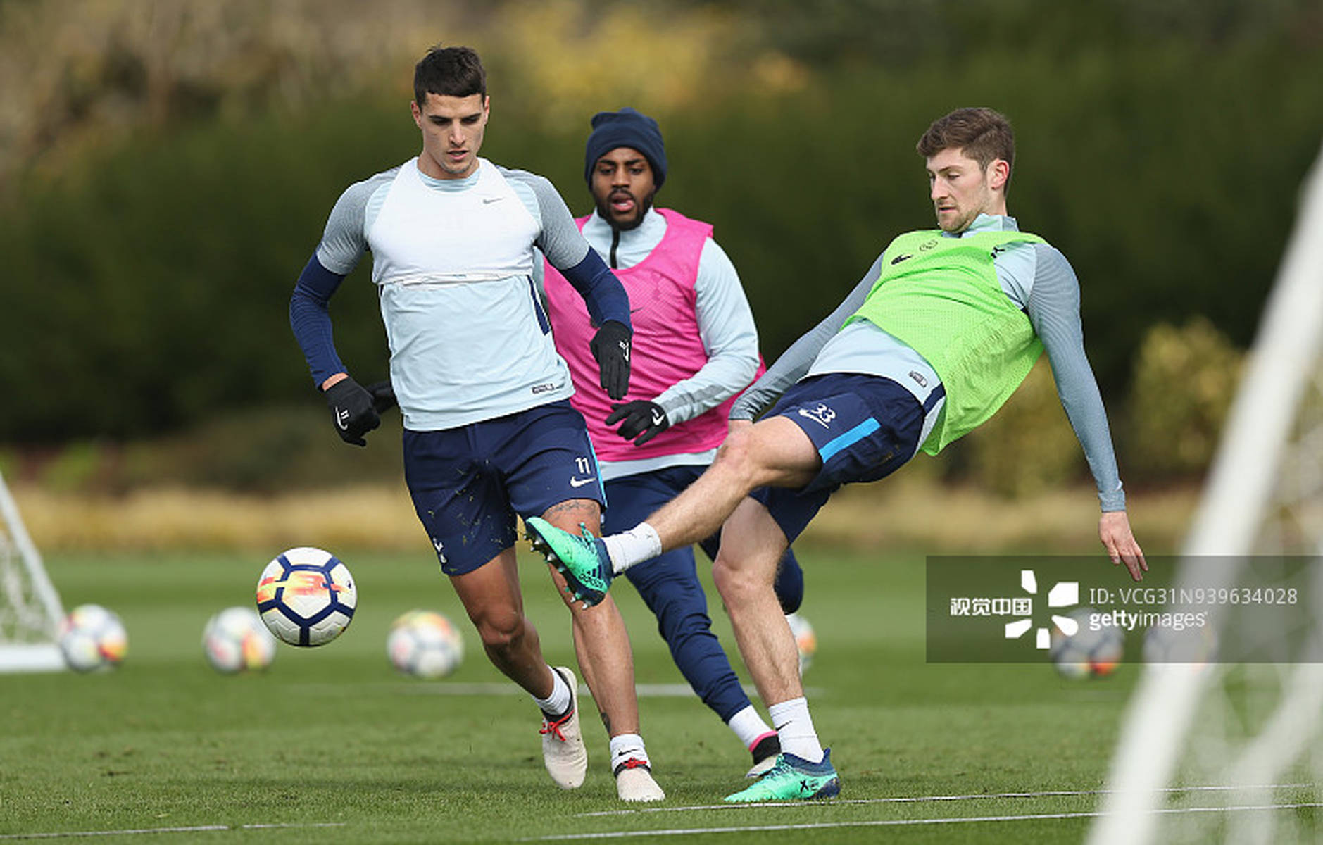 罗体：齐尔克泽想在加斯佩里尼手下踢球，曼联希望纯租借（罗体：齐尔克泽倾向在加斯佩里尼麾下效力，曼联主张纯租借）