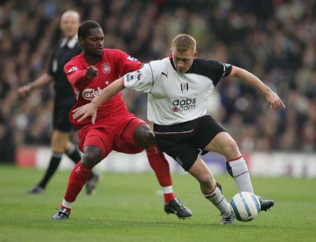 每体：孔德提前退出巴萨今日训练，出战塞尔塔成疑（每体：孔德今日巴萨训练提前离场，出战塞尔塔存疑）